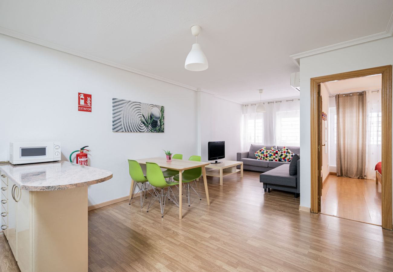 Apartamento em Madrid - Downtown Madrid North Barrio del Pilar .Temporal