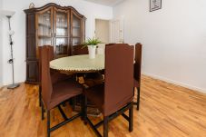 Apartamento em Madrid - (VEL551) Piso de 3 dormitorios y 2 en Salamanca