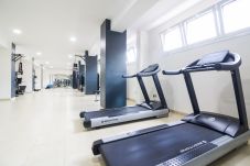 Apartamento em Bajamar - HomeForGuest APT CON VISTAS MAR, BARBACOA, GIMNASIO