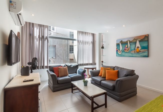 Apartamento em Rio de Janeiro - 7 minutos da praia de Ipanema | BT201