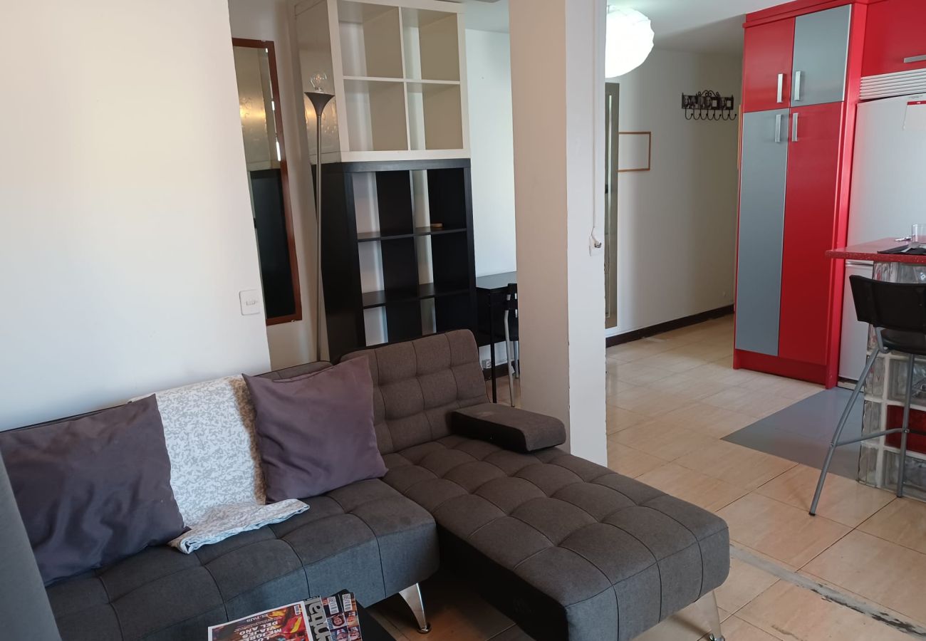 Apartamento em Madrid - Ático - Terraza 15m2 - CHUECA- 4 PAX