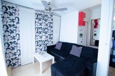 Apartamento em Madrid - Ático - Terraza 15m2 - CHUECA- 4 PAX