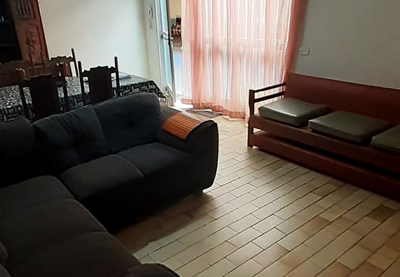 Apartamento em Cabo Frio - Apto a menos de 10 minutos a pé da Praia do Forte