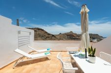 Apartamento em Mogán - Vivienda vacacional con terraza y vistas al mar