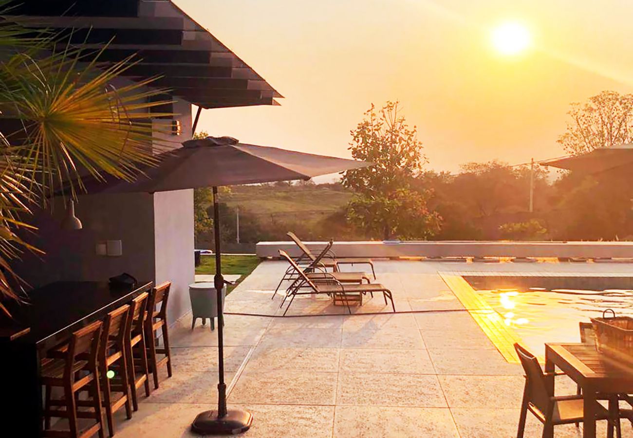 Casa em Itu - Casa com piscina aquecida e churrasqueira em Itu