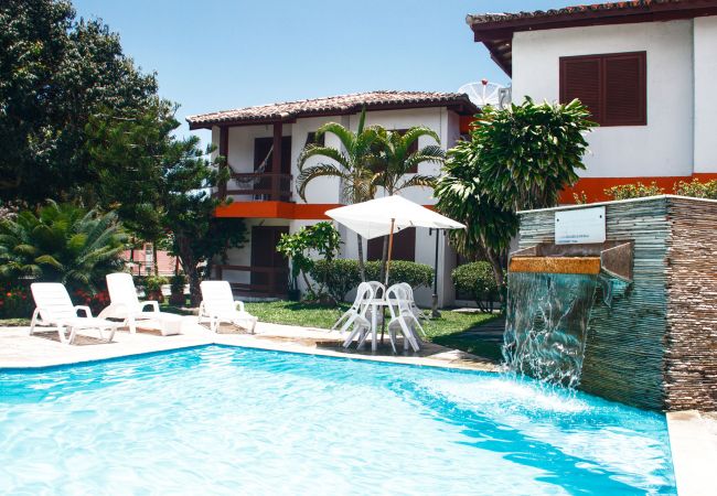 Apartamento em Porto Seguro - Apto a 100 metros da orla da praia de Taperapuã/BA