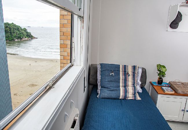Apartamento em Santos - Apto de frente para a praia José Menino, Santos/SP
