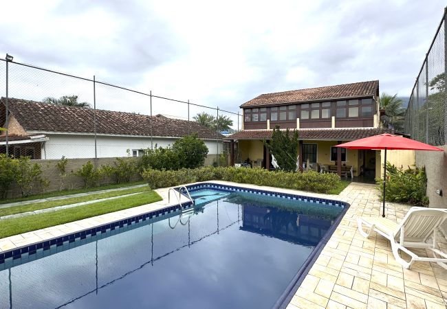 Casa em Caraguatatuba - Casa c piscina a 700m da Praia de Caraguatatuba/SP