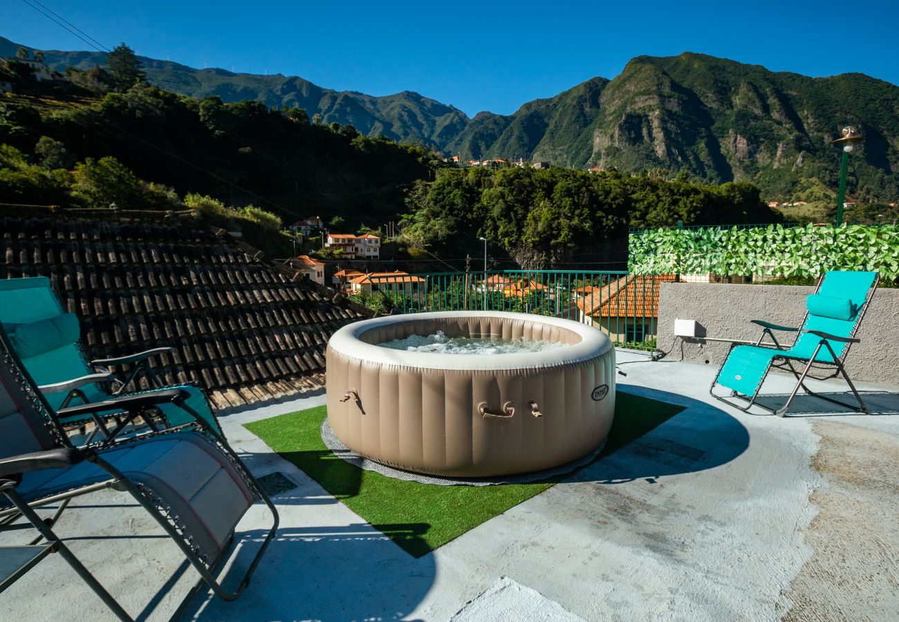 Apartamento em São Vicente - Stone House 'Vista' by Atlantic Holiday