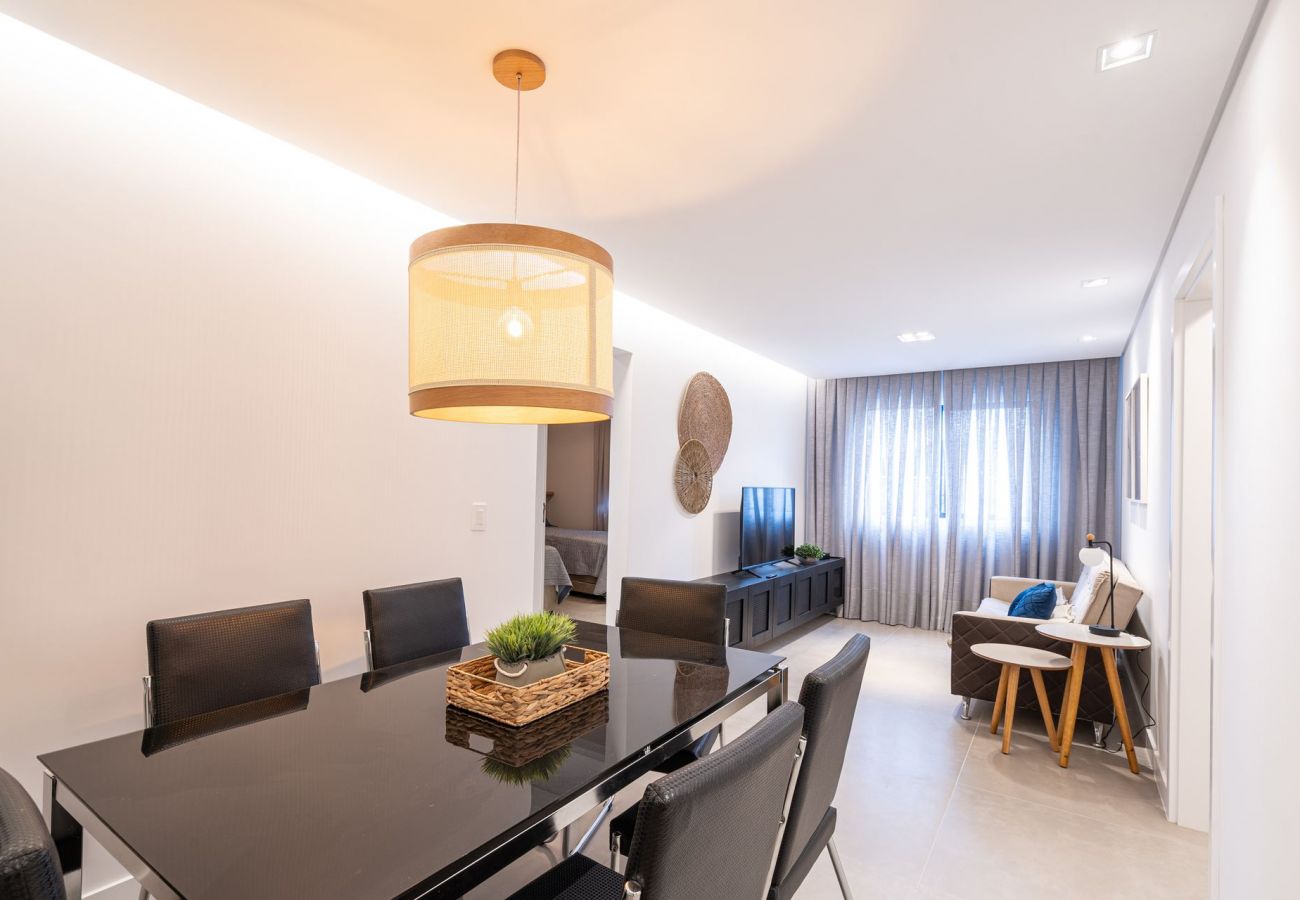 Apartamento em Itajaí - Incrível apartamento com Wi-Fi na Praia Brava/SC