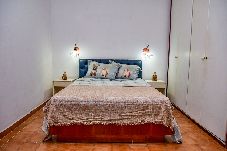 Apartamento em Guarujá - Flat c varanda na Praia de Pitangueiras-Guarujá/SP