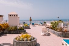 Apartamento em Adeje - HomeForGuest APARTAMENTO CON PISCIN A A 50M DEL MAR EN LA CALETA 