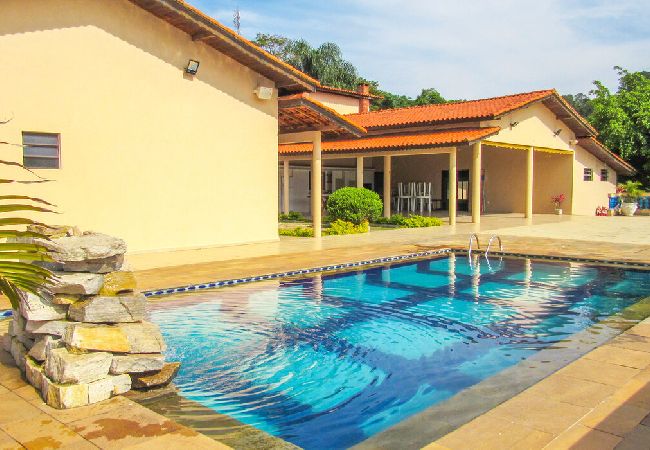 Casa em Mairiporã - Casa de campo c piscina e muito lazer em Mairiporã