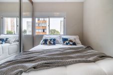 Apartamento em São Paulo - Apto 1 dorm, garagem ,GYM, Piscina aquecia e sauna