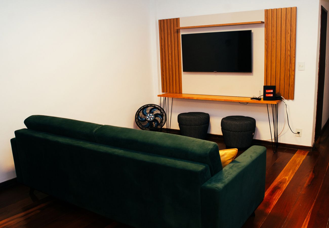 Apartamento em Juiz de Fora - Apto com Wi-Fi e em Cascatinha, Juiz de Fora/MG