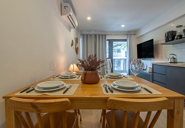 Apartamento em Rio de Janeiro - 4 minutos da praia de Ipanema | FA202