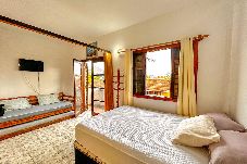 Apartamento em Ubatuba - Ótimo Apto a 250m da Praia do Itaguá 