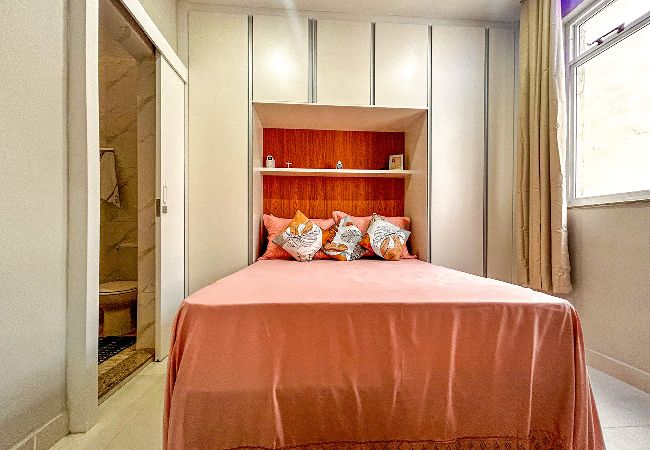 Apartamento em Rio de Janeiro - Ótimo studio c WiFi a 190m da Praia do Leme/RJ	