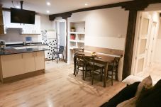 Apartamento em Madrid - Céntrica y amplia vivienda de 4 dormitorios en La Latina