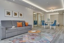 Apartamento em Câmara de Lobos - Torre Palace II by Atlantic Holiday