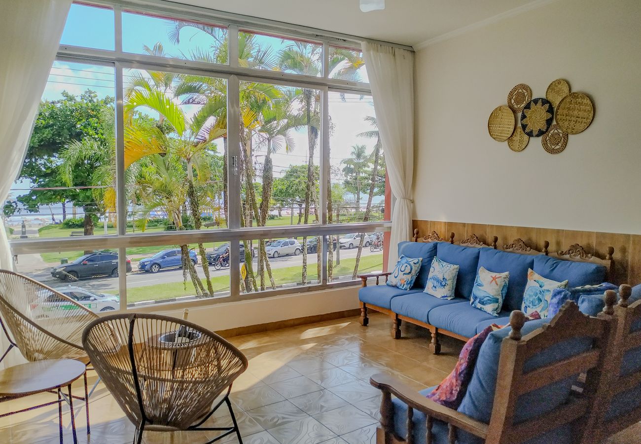 Apartamento em Santos - Apto completo no Embaré: Beira Mar | Ar | Garagem