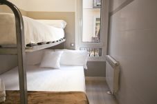 Apartamento em Madrid -  Amplia vivienda de tres dormitorios en La Latina