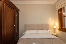 Apartamento em Gramado - 2D (c suíte) a 300 m de R Coberta.