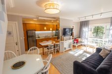 Apartamento em Gramado - Duplex 5D (3suites +2banho soc) a 800m a R Coberta