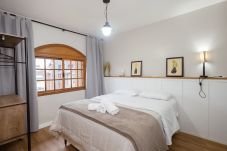 Apartamento em Gramado - Apto 4 quartos (2 suítes), 130 m da R Coberta