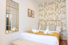 Apartamento em Madrid - Vive la vida madrileña! Acogedora vivienda de 2 dormitorios a solo unos minutos de Puerta del Sol en Madrid.Temporal