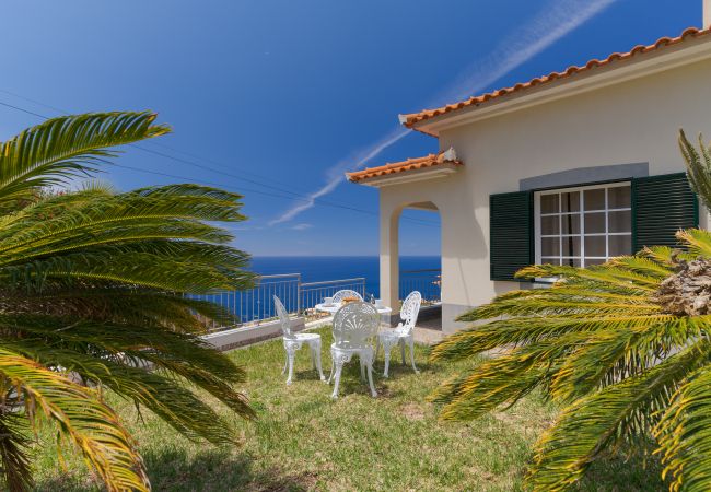 Casa em Arco da Calheta - Familia Teixeira House by Atlantic Holiday