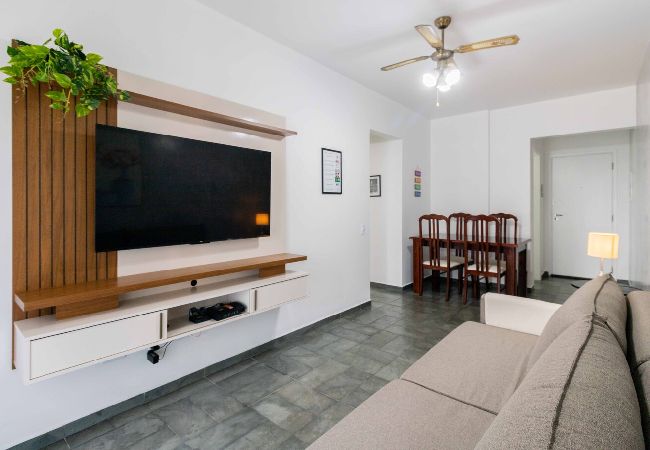 Apartamento em Praia Grande - Apto a 150m da Praia da Aviação, na Praia Grande