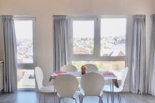 Apartamento em San Carlos de Bariloche - Gaia, Estacionamento e Vista para o Lago Nahuel Huapi