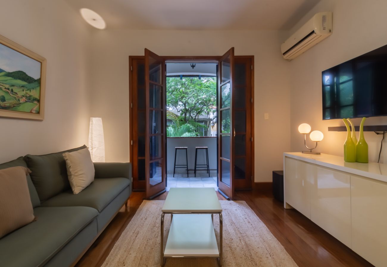 Apartamento em Rio de Janeiro - Próximo do metrô e 10 minutos da praia | MFB302