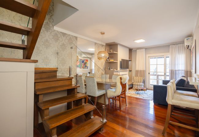 Apartamento em Gramado - Duplex 3 dormitórios a 450m da Rua Coberta!