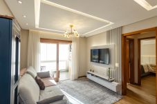 Apartamento em Gramado - NOVO! Dois quartos a 400m da Rua Coberta!