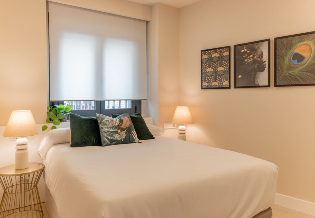 Apartamento em Madrid - Retiro: Cómodo apartamento en la zona de Delicias 