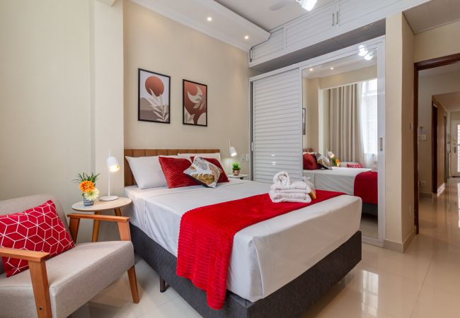 Apartamento em Rio de Janeiro - Acolhedor em Copacabana a 7 minutos da praia | FM211