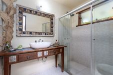 Casa em Miguel Pereira - Refúgio Perfeito em Miguel Pereira | AND61