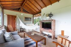 Casa em Miguel Pereira - Refúgio Perfeito em Miguel Pereira | AND61