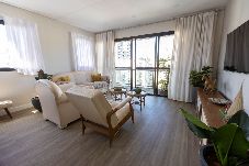 Apartamento em Guarujá - Cobertura Duplex com piscina a 200m da Praia