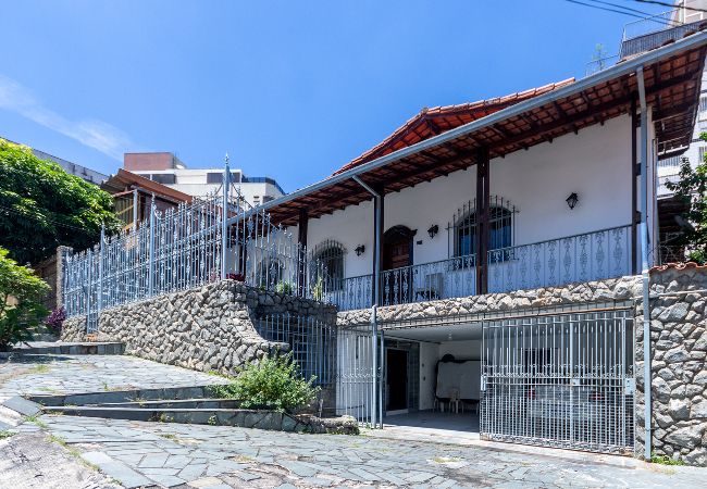 Casa em Belo Horizonte - Flat funcional, com Wi-Fi e ótima localização