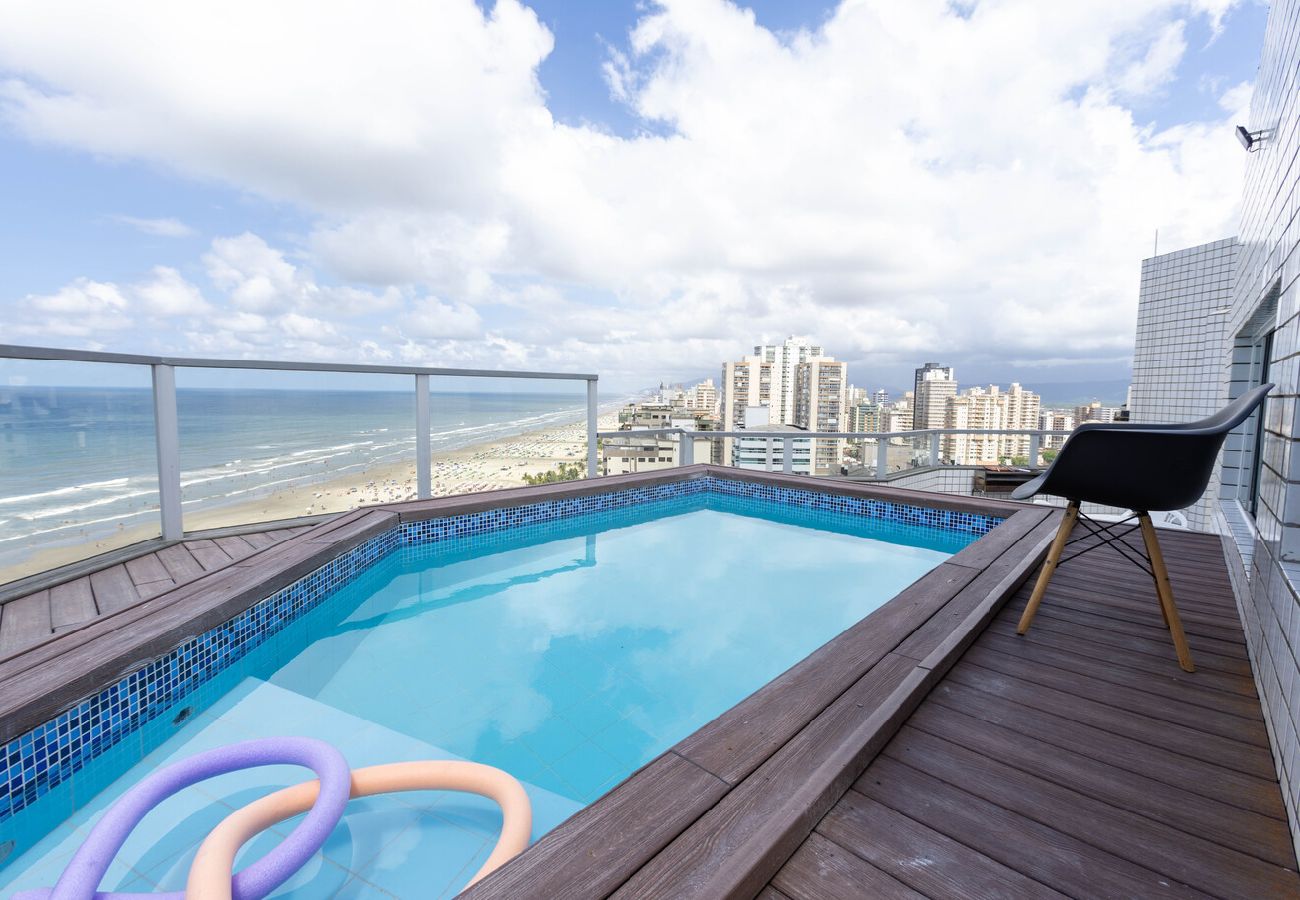 Apartamento em Praia Grande - Cobertura a beira mar com piscina e churrasqueira