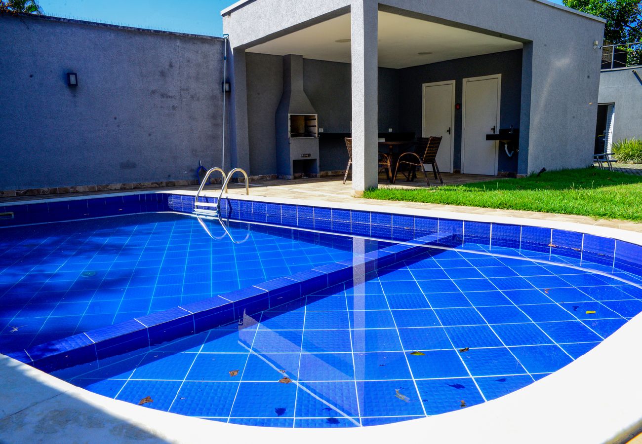 Casa em São Sebastião - Casa c/ Piscina a 150m da Praia de Boiçucanga