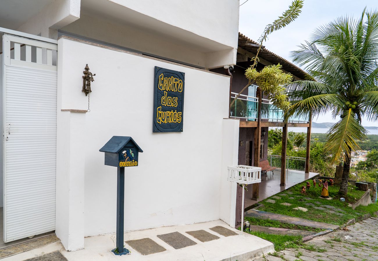 Casa em Cabo Frio - Casa em cond. com lazer completo, Wi-Fi e garagem