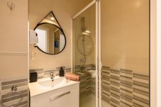 Quarto em Madrid - Roma: habitación con comodidad y zonas compartidas Gran Vía-Madrid.Temporal