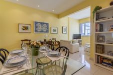 Apartamento em Rio de Janeiro - Conforto a 4 minutos da Praia do Leblon | AP801