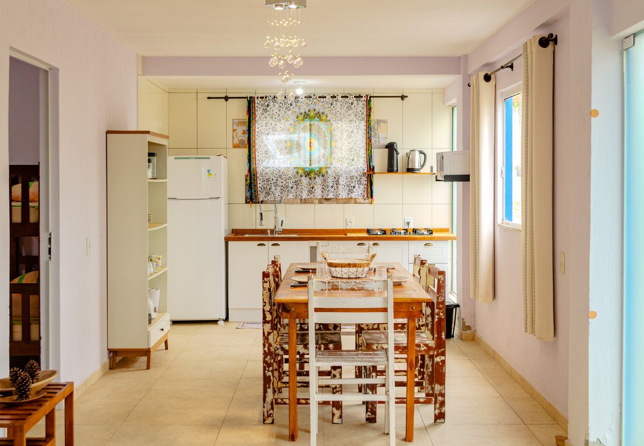 Casa em Imbituba - Casa aconchegante c wi-fi entre a natureza e o mar 