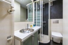 Apartamento em Madrid - Alquiler Mensual en Madrid – Piso Exterior con 1 Dormitorio + Estudio y 2 Baños.Temporal