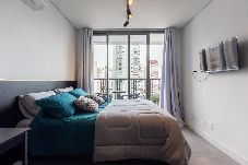 Apartamento em São Paulo - Studio c/ piscina, Wi-Fi e ar na Vila Gomes Cardim
